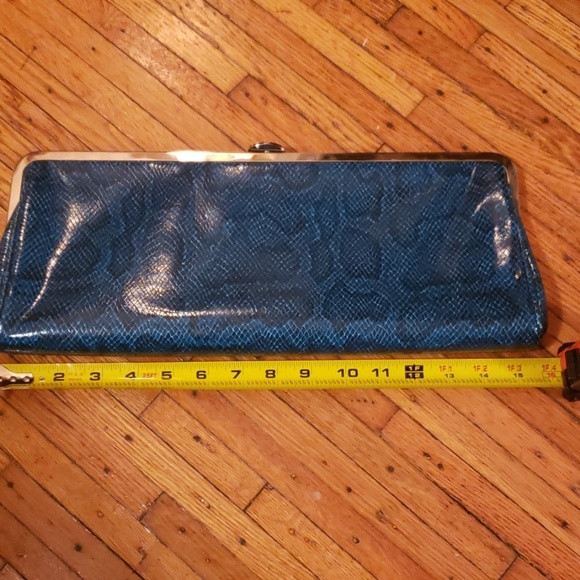 Candies Clutch - Picture 2 of 8